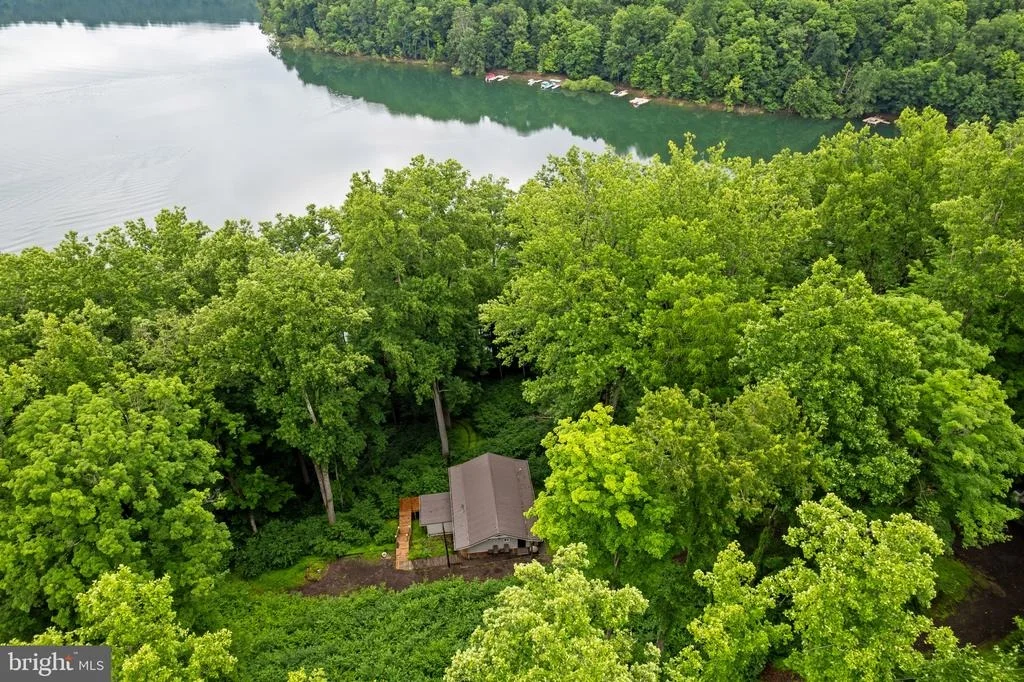 Photo of 112 SCENIC VIEW DRIVE