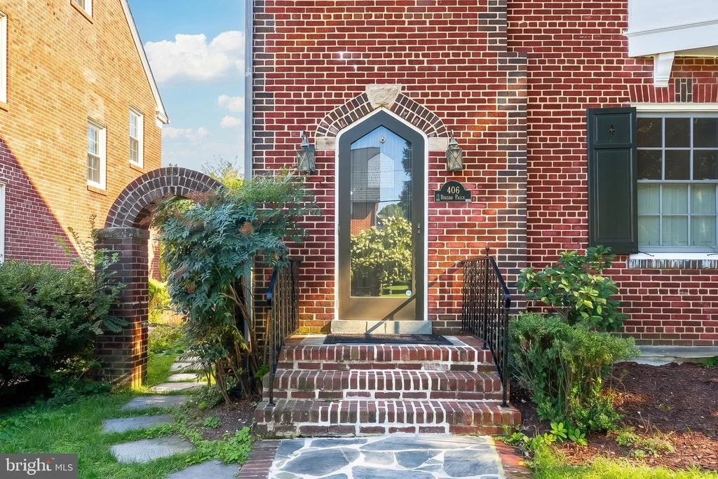 Photo of 406 UPLAND PLACE