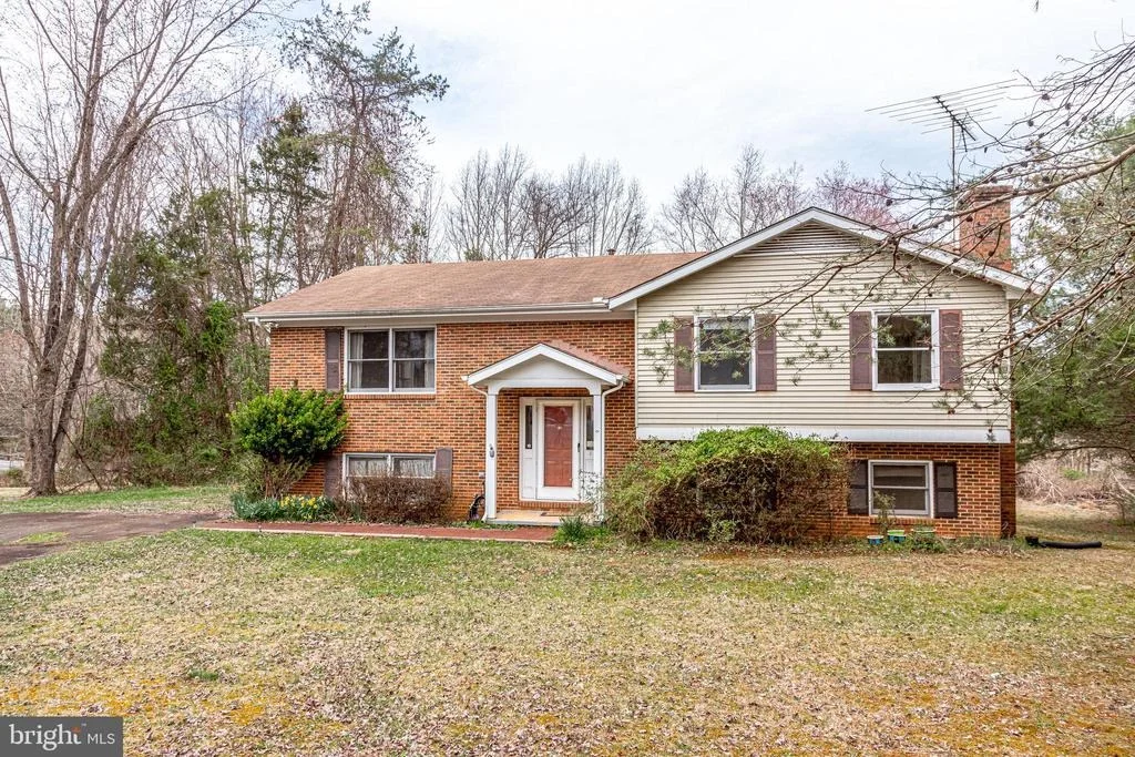 Photo of 5550 JACLYN DRIVE