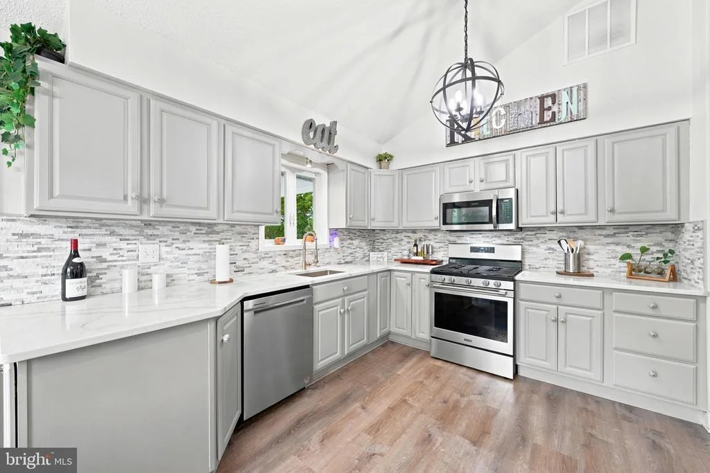 Photo of 2 E RIDGEWOOD AVENUE