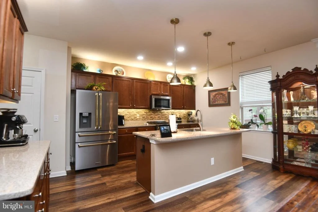 Photo of 881 SHADOWS DRIVE