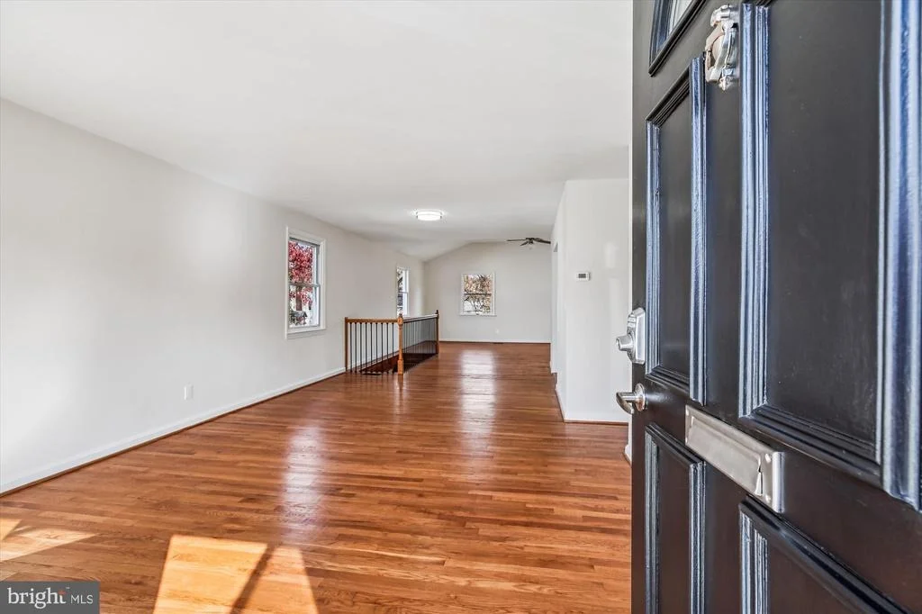Photo of 11603 VEIRS MILL ROAD