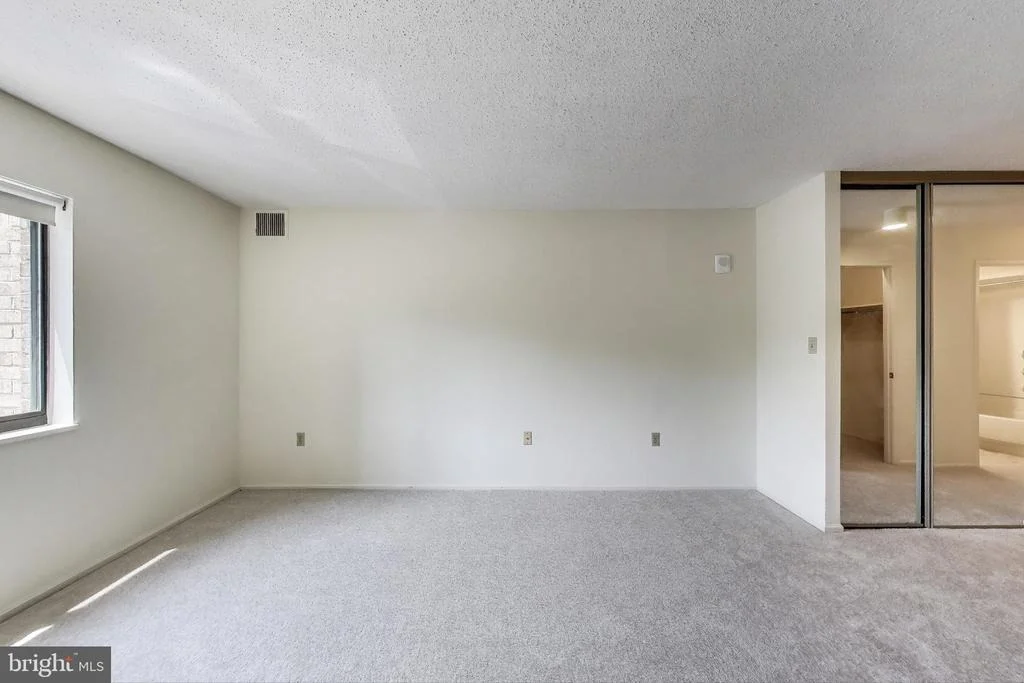 Photo of Unit 115 at 15100 INTERLACHEN DRIVE