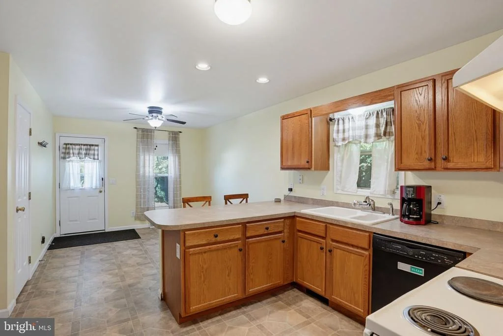 Photo of 50 N HALSEY ROAD