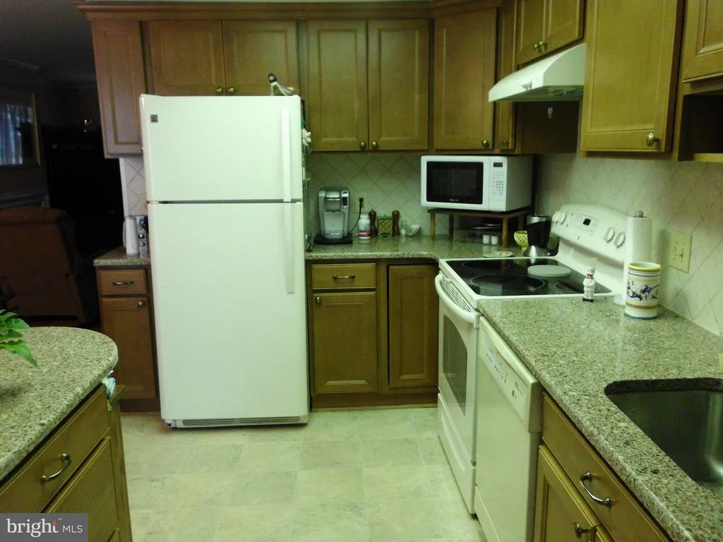 Photo of Unit 197B at 3228 LUDHAM DRIVE
