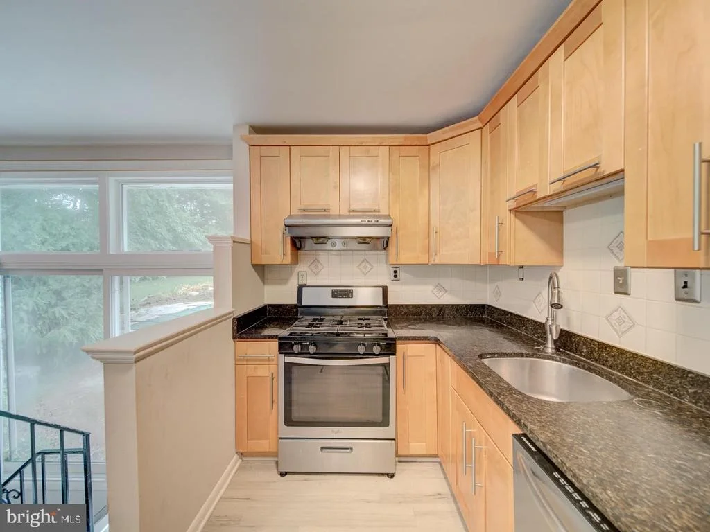 Photo of 4837 RANDOLPH DRIVE