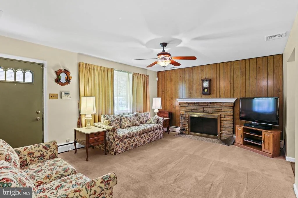 Photo of 7214 EARL DRIVE
