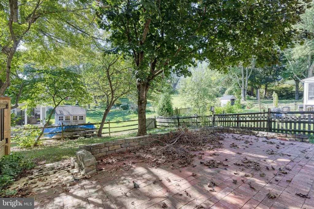 Photo of 1027 TRICKLING BROOK ROAD