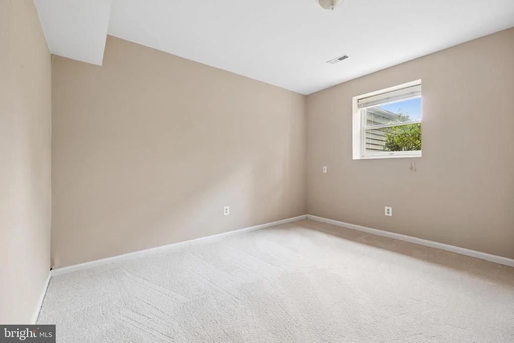 Photo of 15922 EDGEWOOD DRIVE