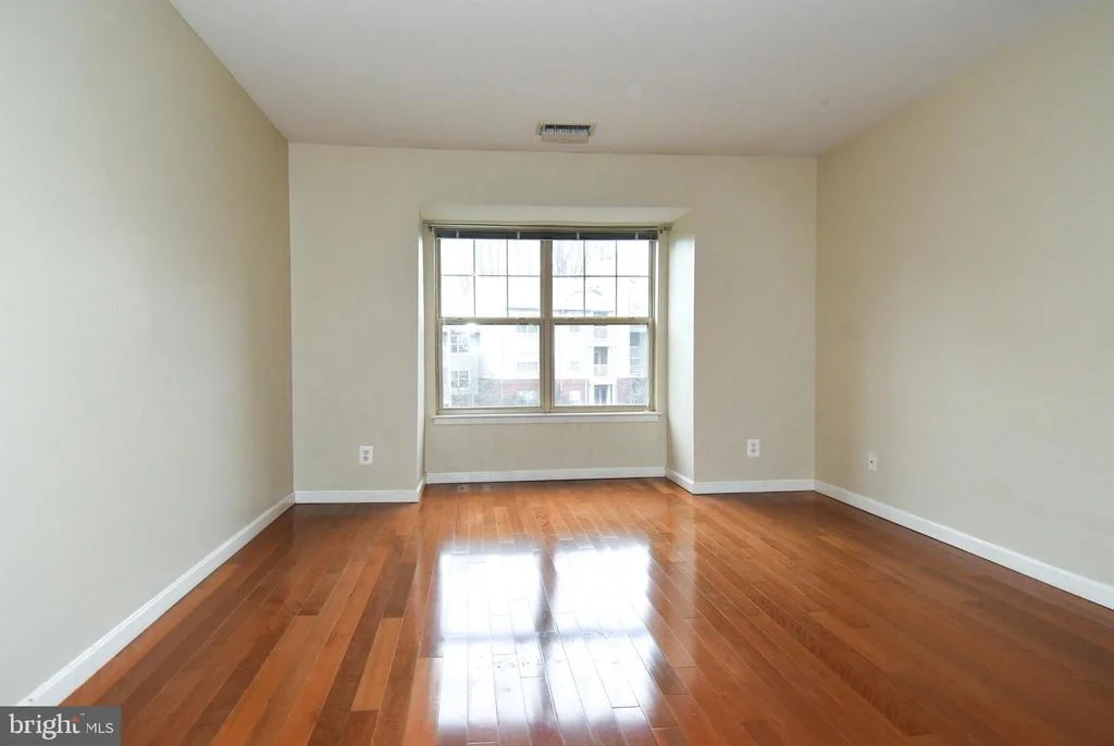 Photo of Unit 1782E at 1782 JONATHAN WAY