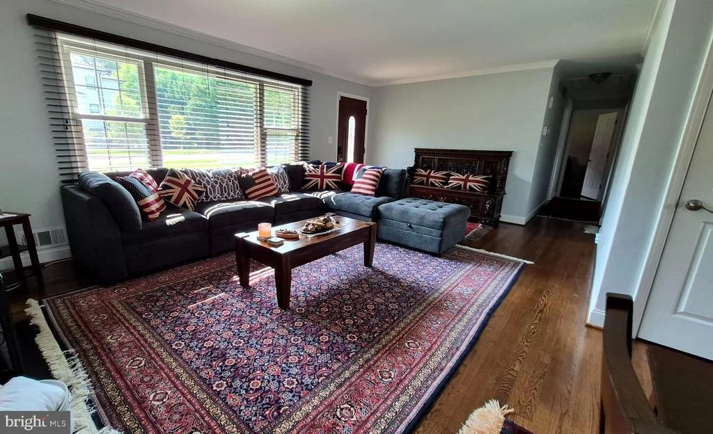 Photo of 1719 MELBOURNE DRIVE