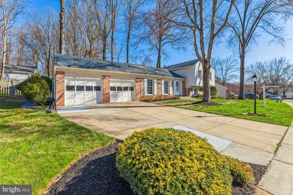 Photo of 9436 WALLINGFORD DRIVE
