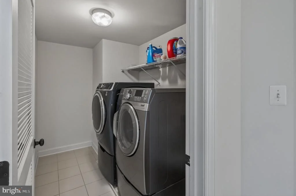 Photo of 1315 VOLUNTEER DRIVE