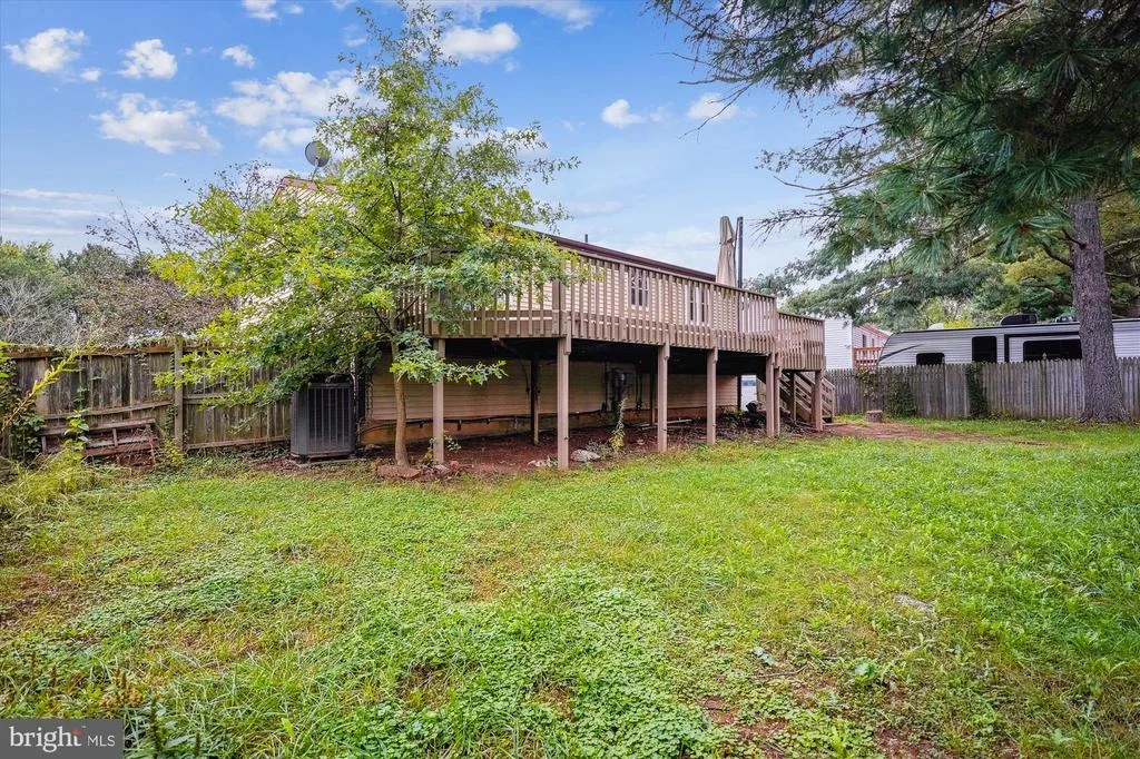 Photo of 19013 PERRONE DRIVE