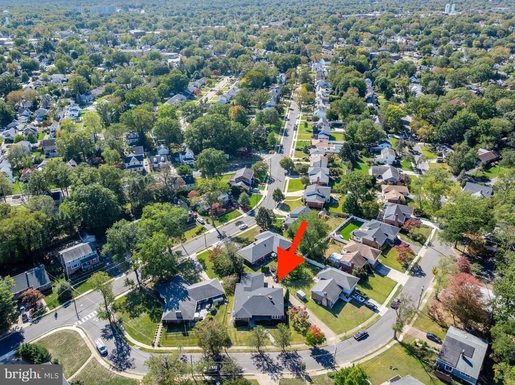Photo of 206 HAMPTON ROAD