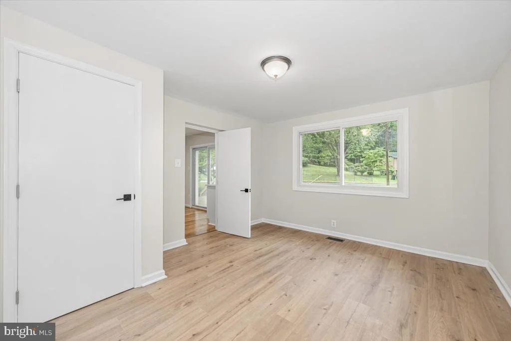 Photo of 8624 PARLIAMENT DRIVE