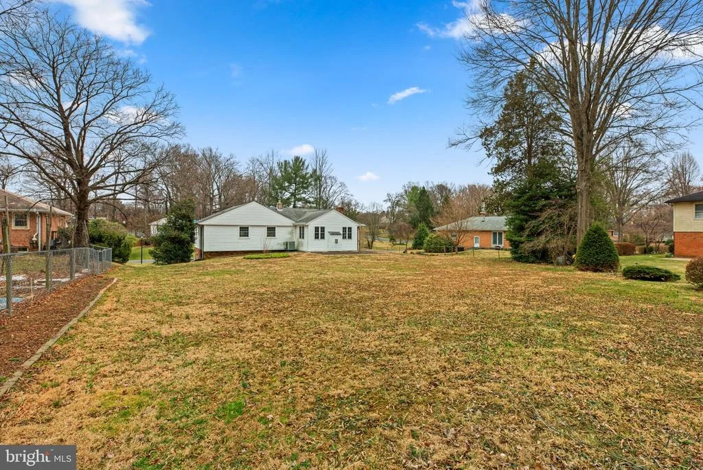 Photo of 19104 WILLOW GROVE ROAD