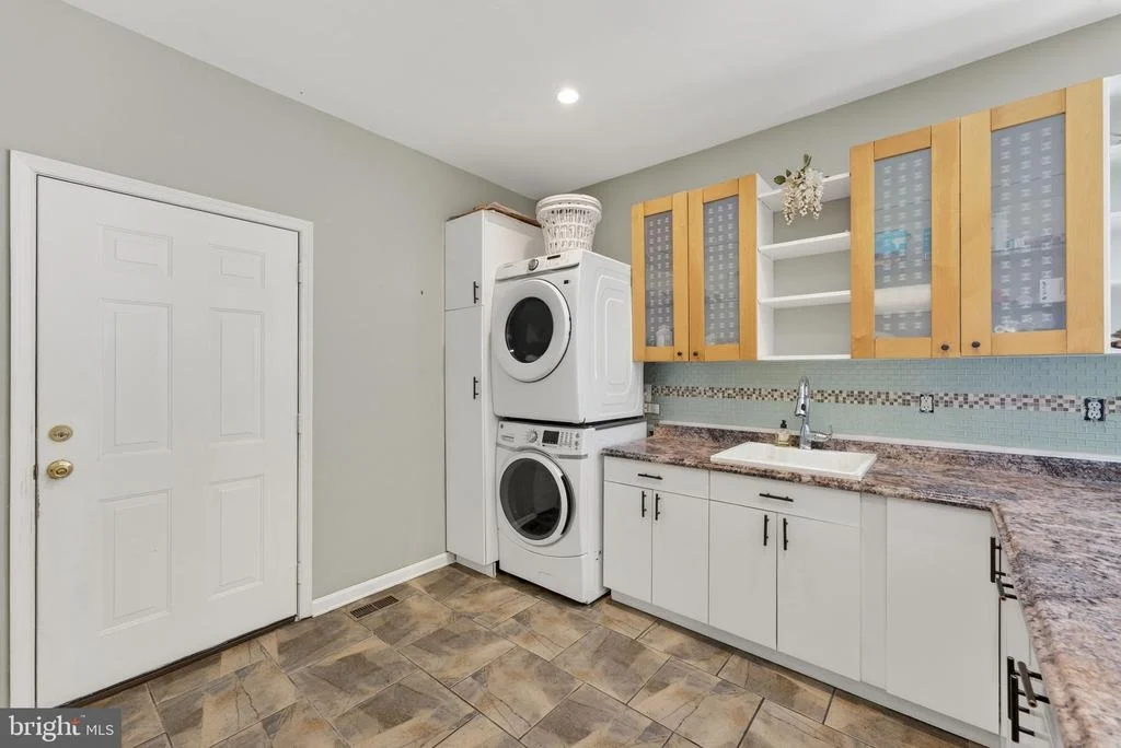 Photo of 7453 OPAL ROAD