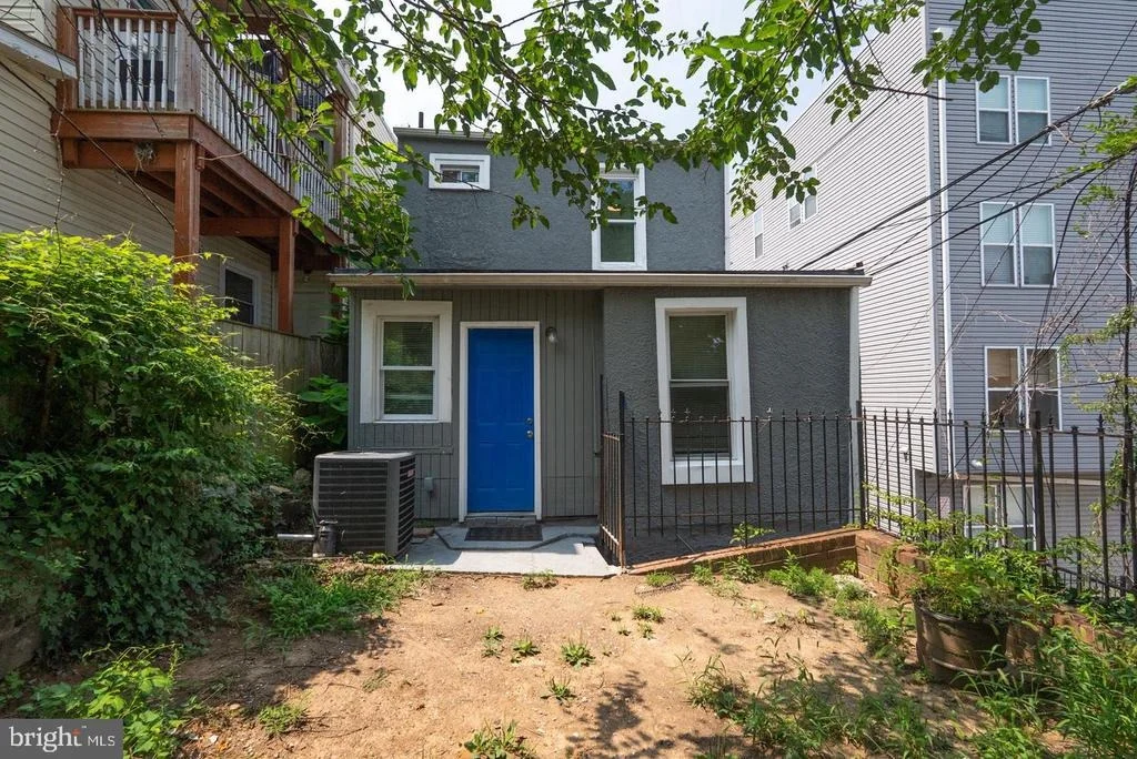 Photo of 1222 TALBERT STREET SE