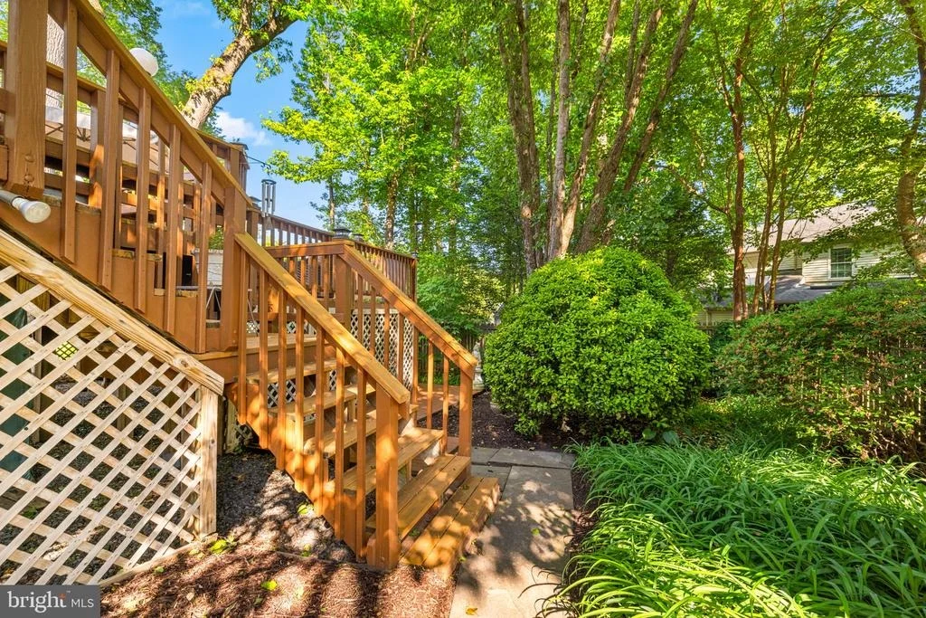 Photo of 9454 LAPSTRAKE LANE
