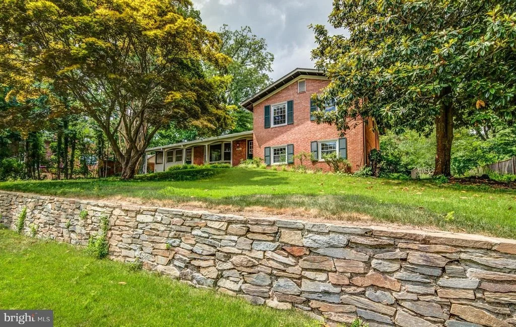 Photo of 11431 GEORGETOWNE DRIVE