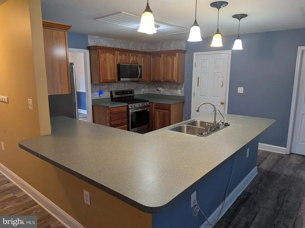 Photo of 823 WOODCREST LOOP
