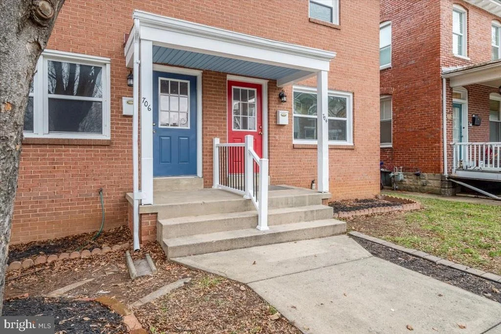 Photo of 706 TRAIL AVENUE