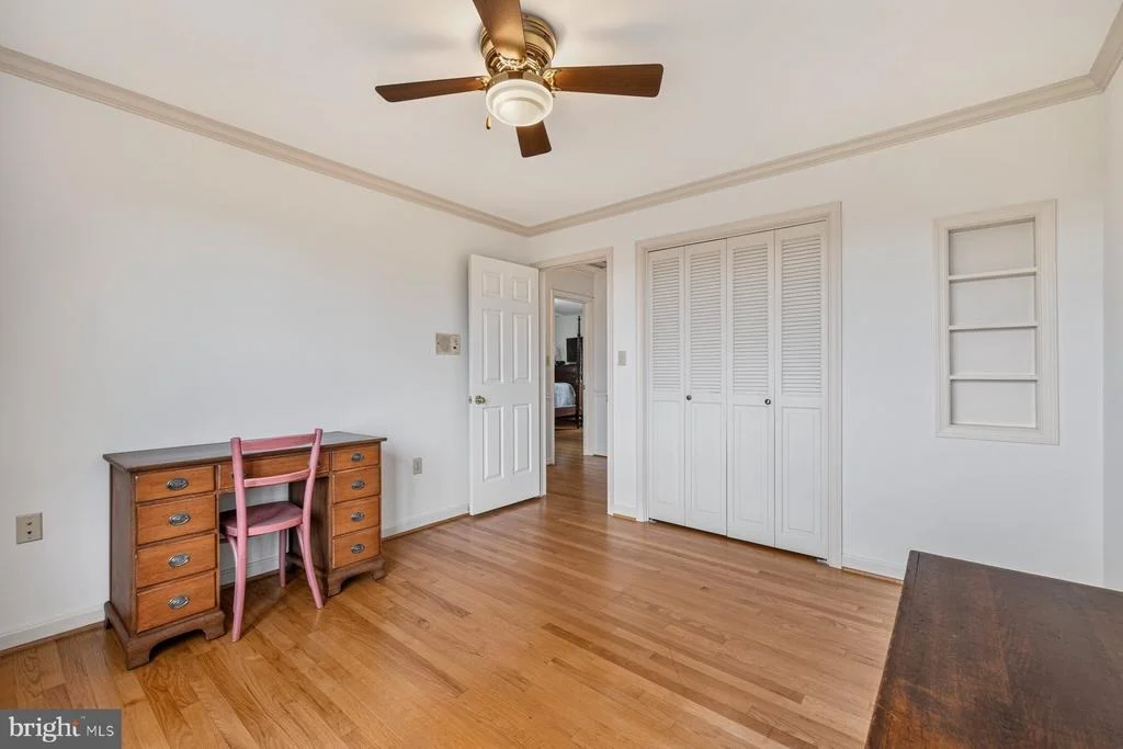 Photo of 6916 SUMMERSWOOD DRIVE