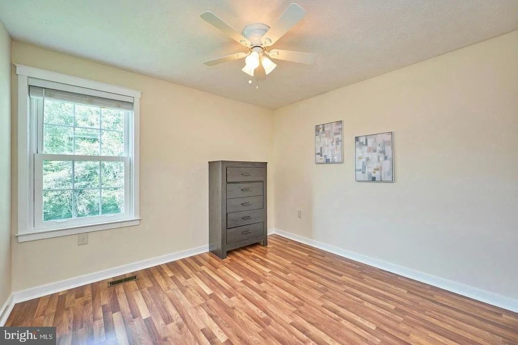 Photo of 806 RUST DRIVE NE