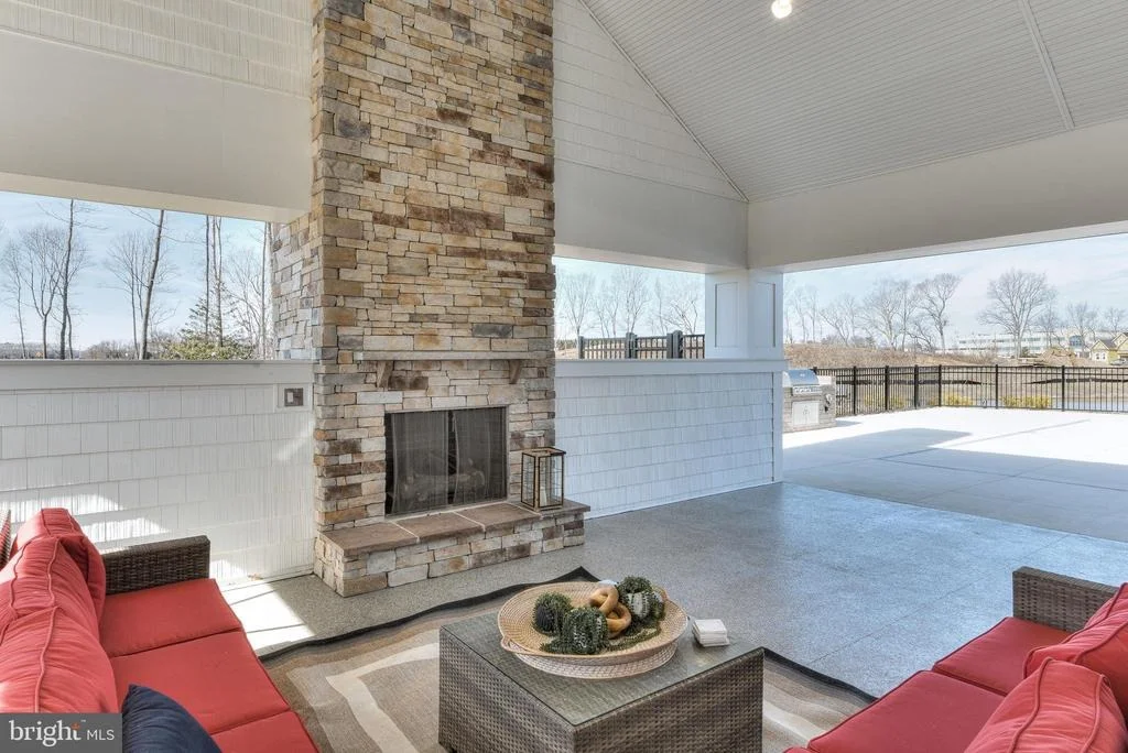 Photo of 19342 LOBLOLLY CIRCLE