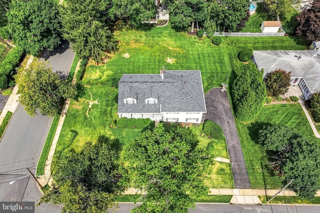 Photo of 2500 SALEM DRIVE