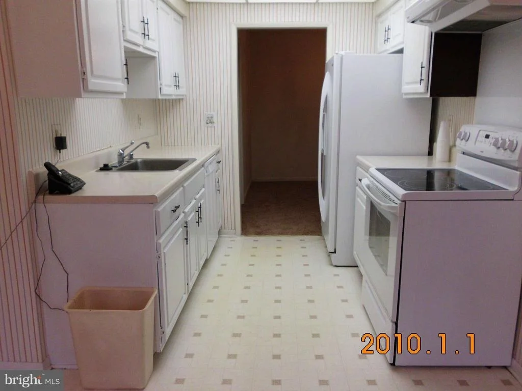 Photo of Unit 841E at 15310 PINE ORCHARD DRIVE