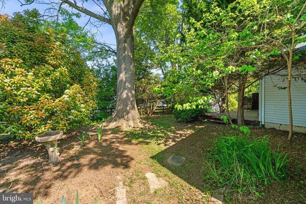Photo of 7512 FAR HILLS DRIVE