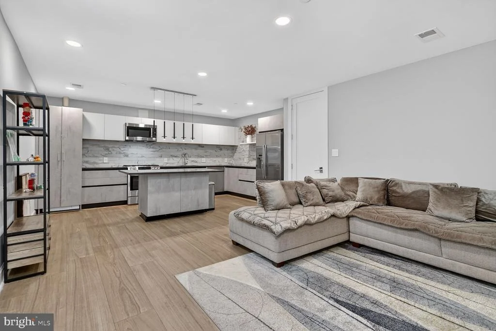 Photo of 4512 SALEM LANE NW