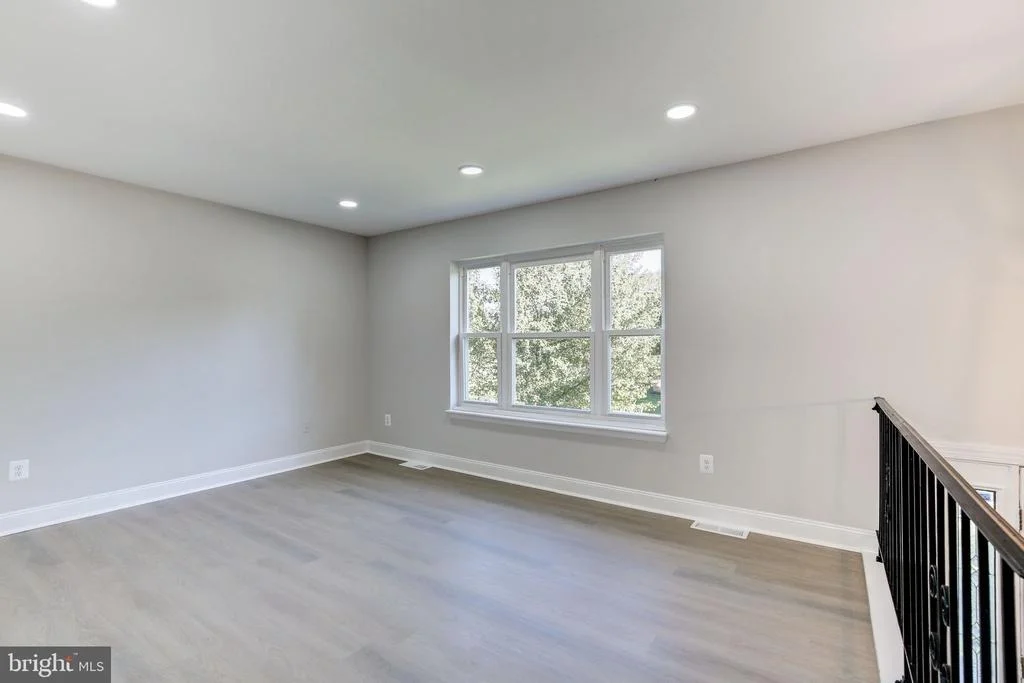 Photo of 2624 OAKLEY DRIVE