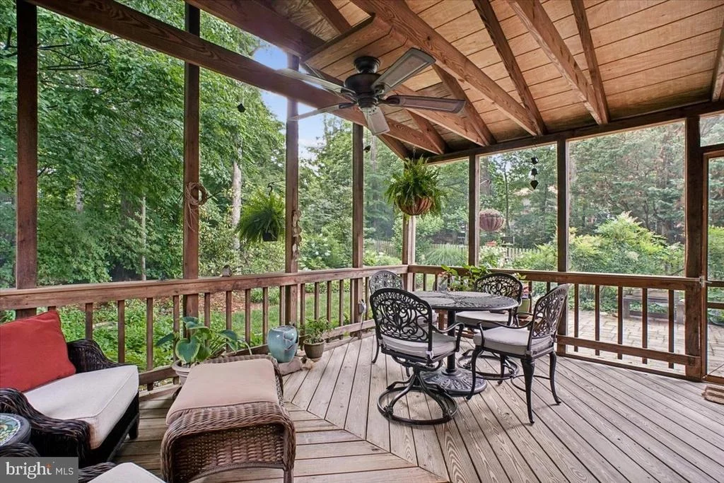 Photo of 4915 SHADOW VALLEY DRIVE