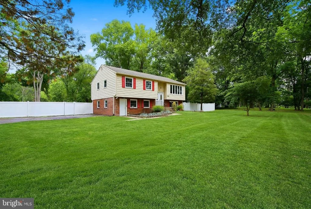 Photo of 5017 CHURCH ROAD