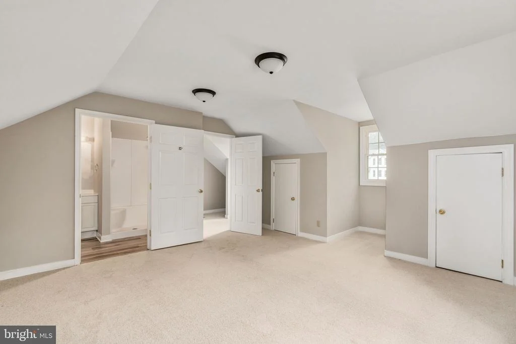 Photo of 9 SANFORD CIRCLE