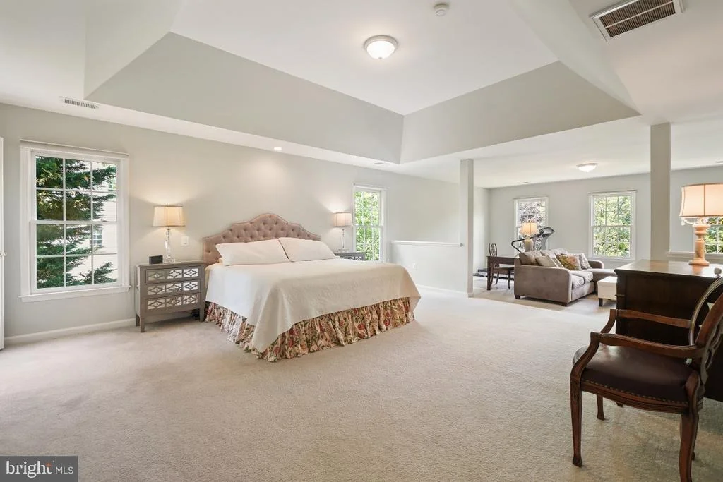 Photo of 12708 YOUNG LANE