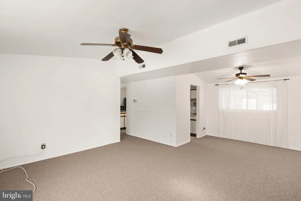Photo of 208 GLOUCESTER DRIVE