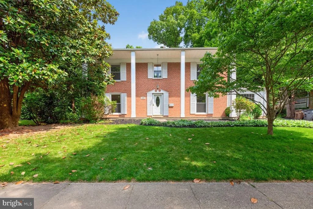Photo of 1395 STRATTON DRIVE