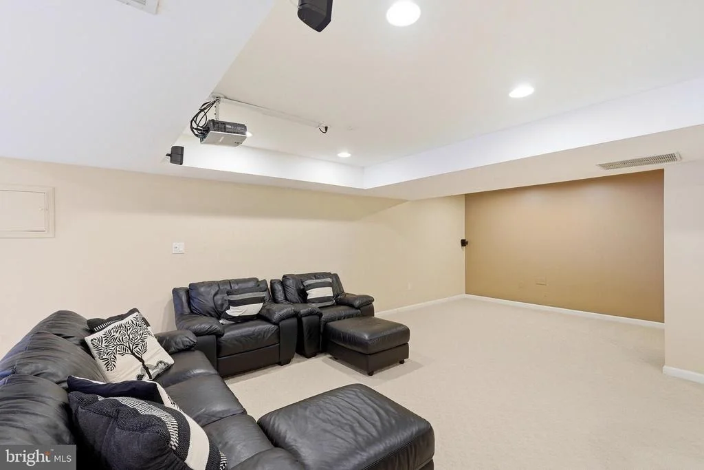 Photo of 43648 INTREPID STREET