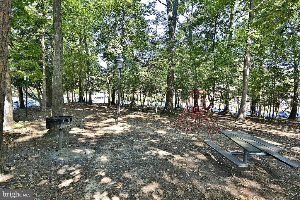 Photo of Unit 2A at 1427 NORTHGATE SQUARE