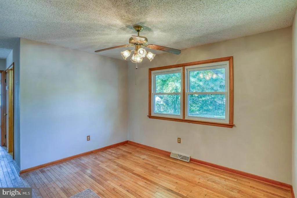 Photo of 54 MEADOW GLEN DRIVE