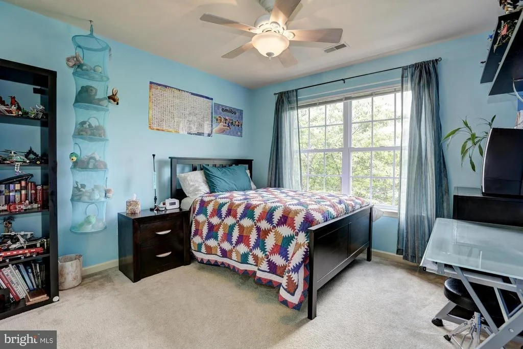 Photo of 4832 BROOM DRIVE