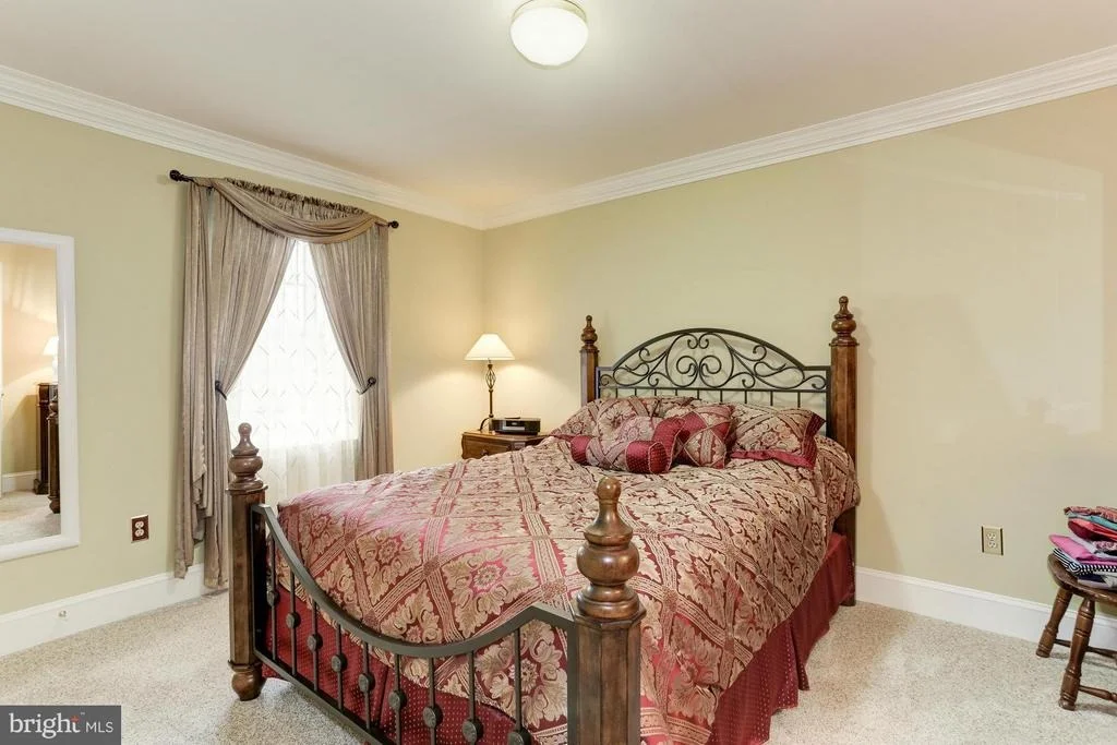 Photo of 5928 SPRING LEAF COURT