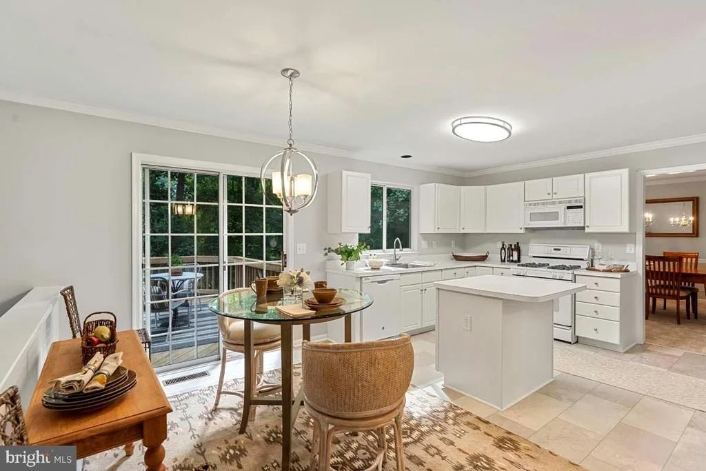 Photo of 15015 HUNTER MOUNTAIN LANE