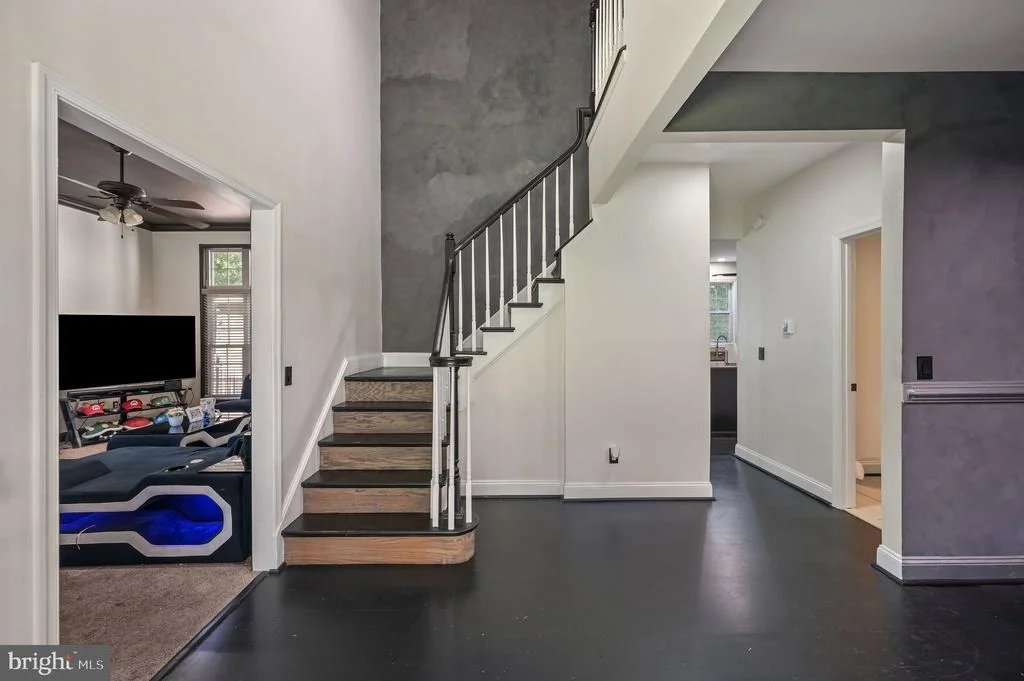 Photo of 32 RIDGEWAY CIRCLE