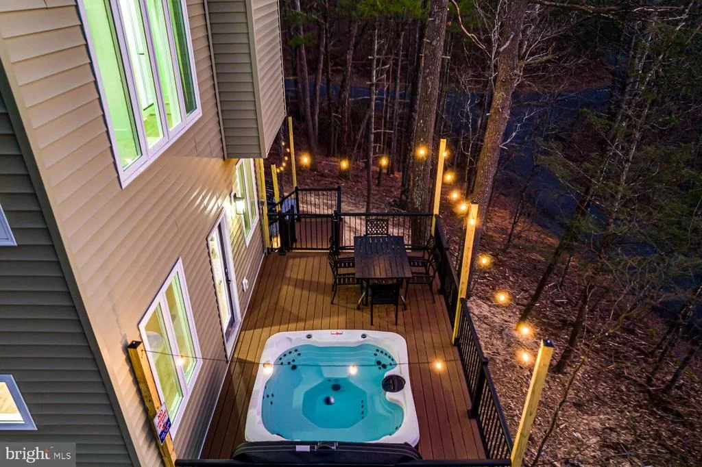 Photo of 1355 GREENVIEW DRIVE