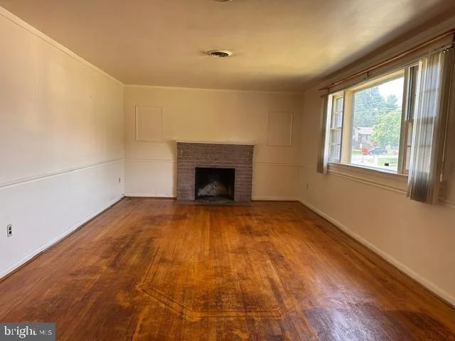 Photo of 6803 LOUISE LANE
